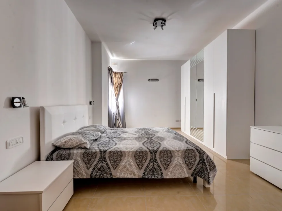 3 bed Apartment For Rent in Sliema, Sliema - thumb 14