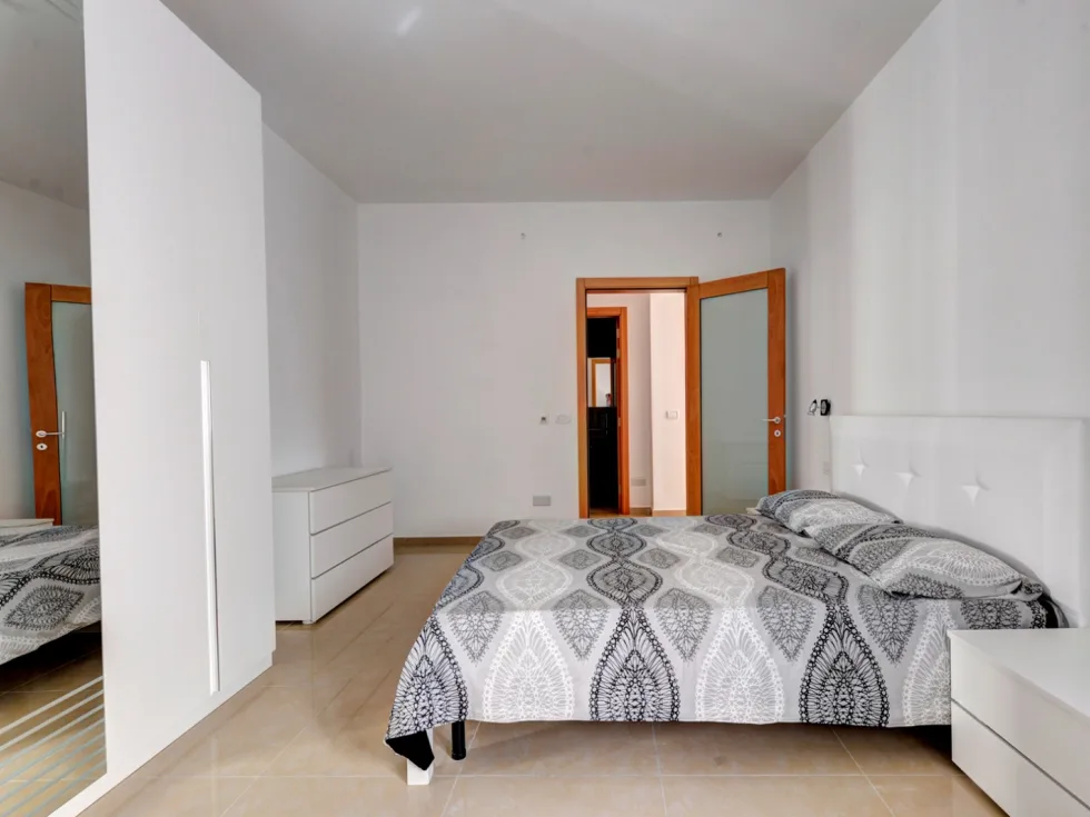 3 bed Apartment For Rent in Sliema, Sliema - thumb 15