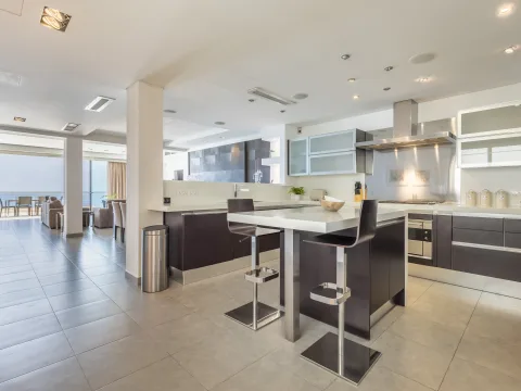 2 bed Penthouse For Rent in Sliema, Sliema - thumb 10