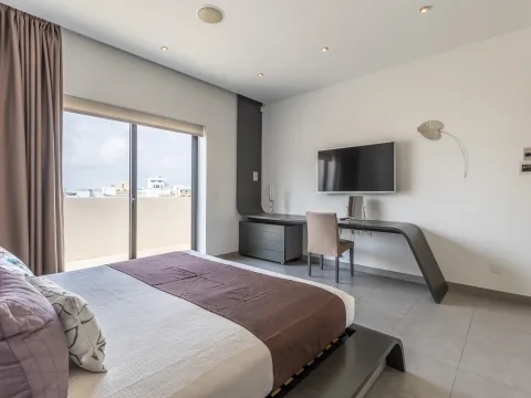 2 bed Penthouse For Rent in Sliema, Sliema - thumb 14