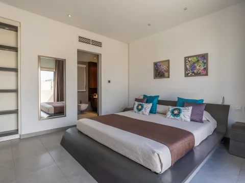 2 bed Penthouse For Rent in Sliema, Sliema - thumb 15