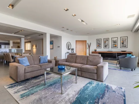 2 bed Penthouse For Rent in Sliema, Sliema - thumb 5