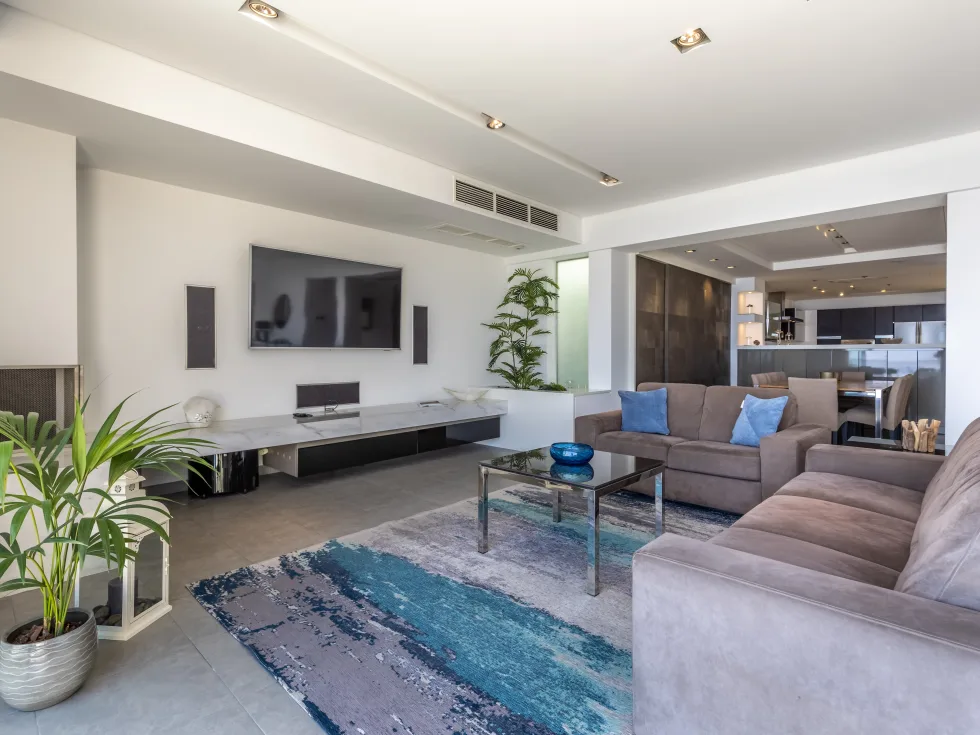 2 bed Penthouse For Rent in Sliema, Sliema - thumb 6