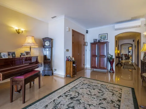 4 bed Apartment For Sale in Sliema, Sliema - thumb 6
