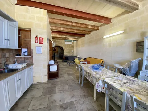 5 bed House of Character For Sale in San Lawrenz, San Lawrenz - thumb 4