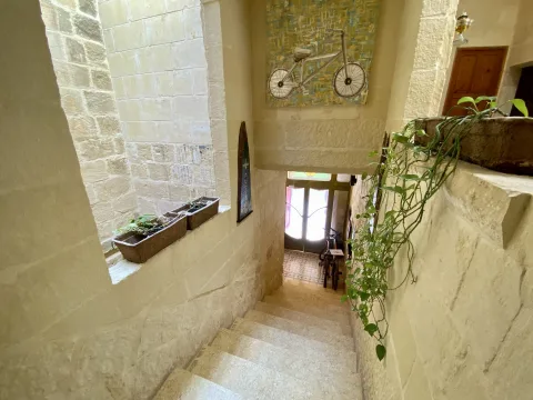 6 bed House of Character For Sale in San Lawrenz, San Lawrenz - thumb 12