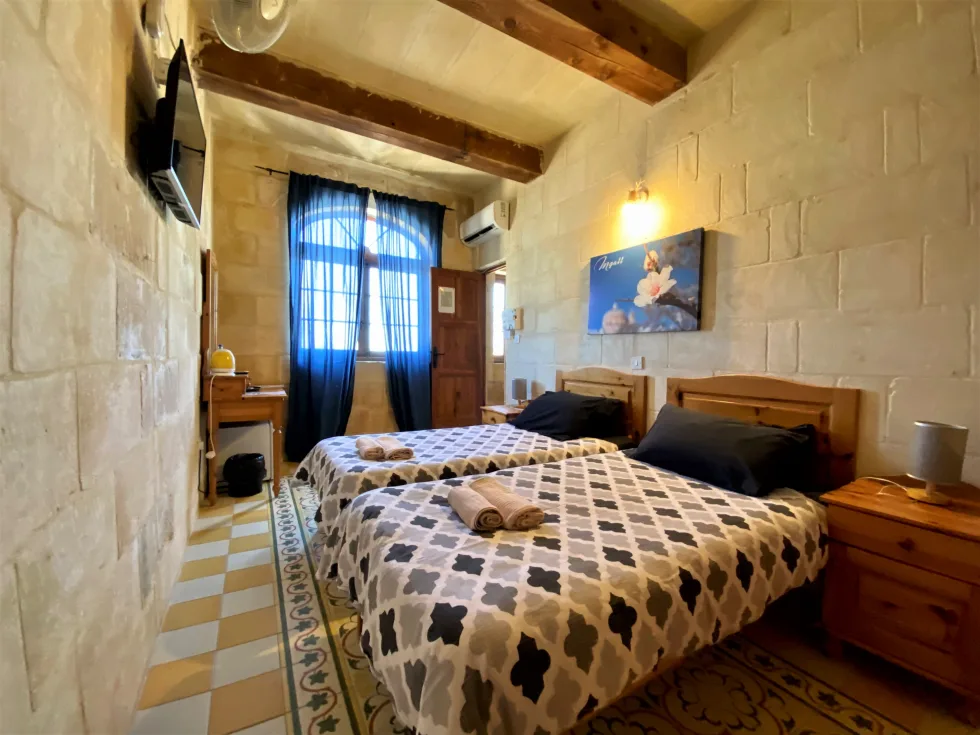 6 bed House of Character For Sale in San Lawrenz, San Lawrenz - thumb 15