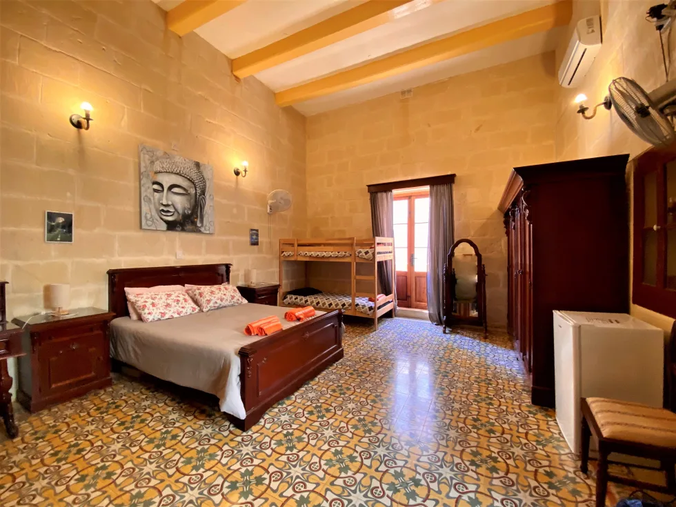 6 bed House of Character For Sale in San Lawrenz, San Lawrenz - thumb 9