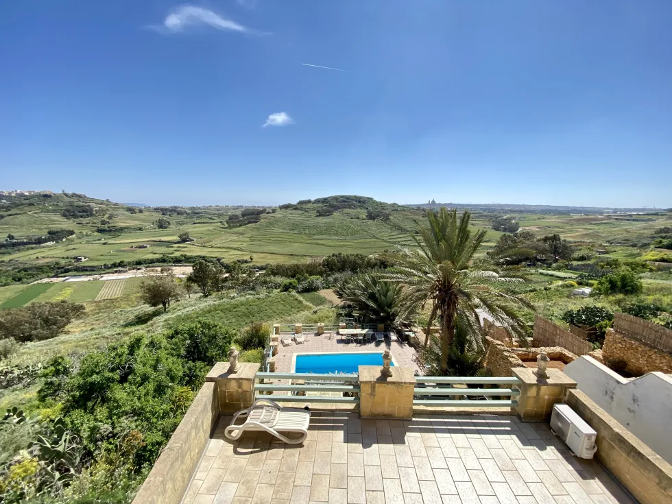 7 bed Farmhouse For Sale in Xaghra, Gozo, Xaghra, Gozo - thumb 1
