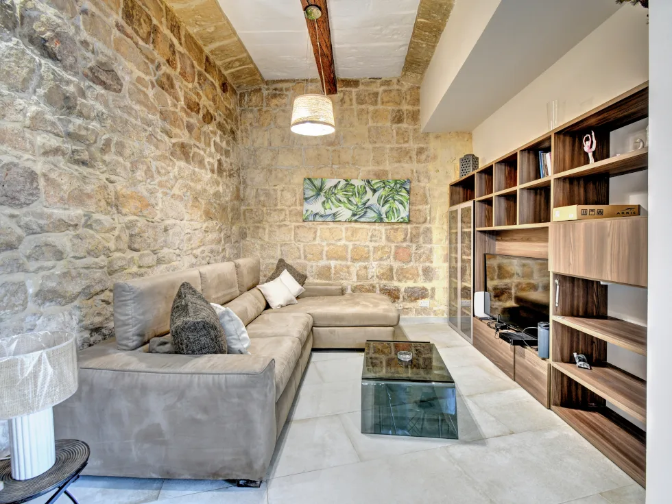 3 bed House of Character For Rent in Birkirkara, Birkirkara - thumb 11