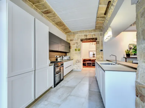 3 bed House of Character For Rent in Birkirkara, Birkirkara - thumb 8