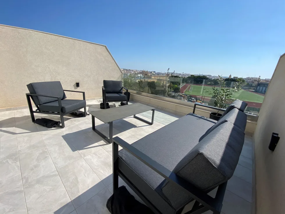 2 bed Penthouse For Rent in Balzan, Balzan - thumb 1