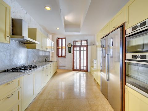 3 bed Town House For Rent in Vittoriosa, Vittoriosa - thumb 8