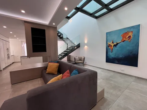 3 bed Town House For Rent in Sliema, Sliema - thumb 3