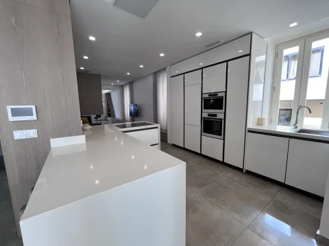 3 bed Town House For Rent in Sliema, Sliema - thumb 8