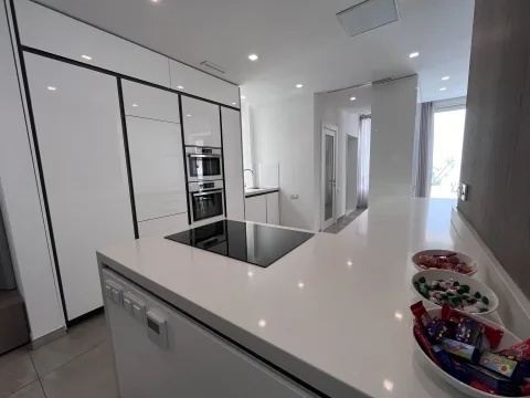 3 bed Town House For Rent in Sliema, Sliema - thumb 9