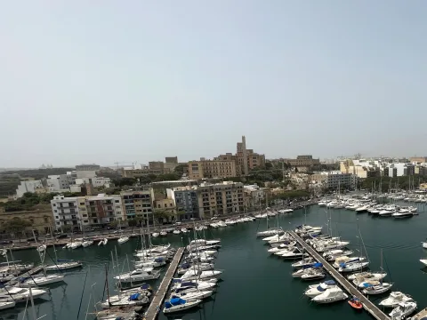 3 bed Apartment For Rent in Ta' Xbiex, Ta' Xbiex - thumb 23