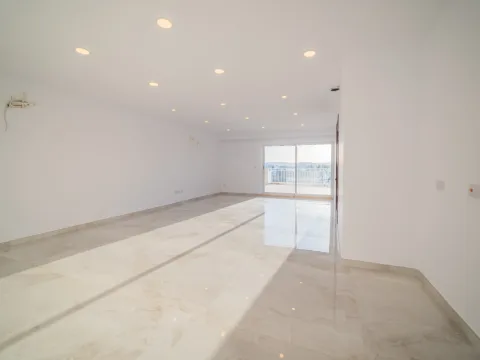 3 bed Penthouse For Sale in Luqa, Luqa - thumb 5