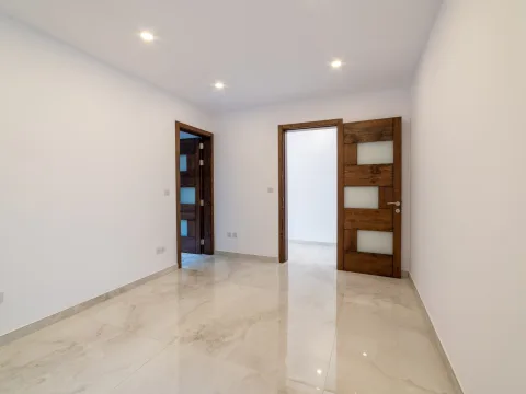 3 bed Penthouse For Sale in Luqa, Luqa - thumb 7