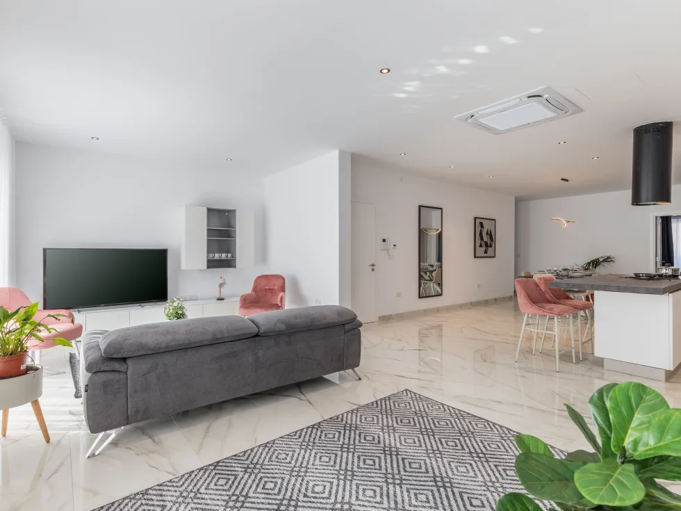 3 bed Apartment For Rent in St Julian's, St Julian's - thumb 1