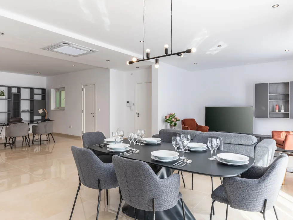 3 bed Apartment For Rent in St Julian's, St Julian's - thumb 3