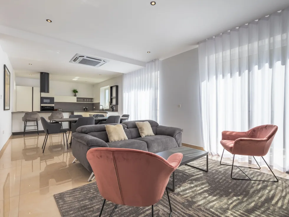 2 bed Apartment For Rent in St Julian's, St Julian's - thumb 1