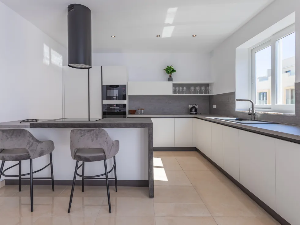 2 bed Apartment For Rent in St Julian's, St Julian's - thumb 7