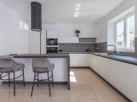 2 bed Apartment For Rent in St Julian's, St Julian's - thumb 7