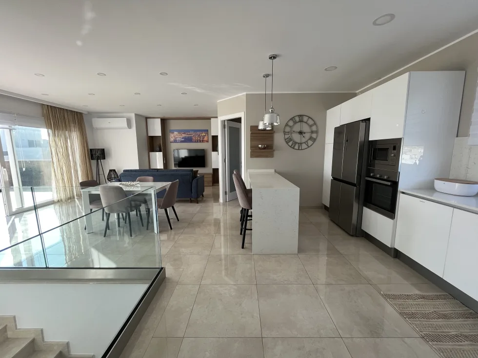 3 bed Penthouse For Rent in Bahar ic-Caghaq, Bahar ic-Caghaq - thumb 8