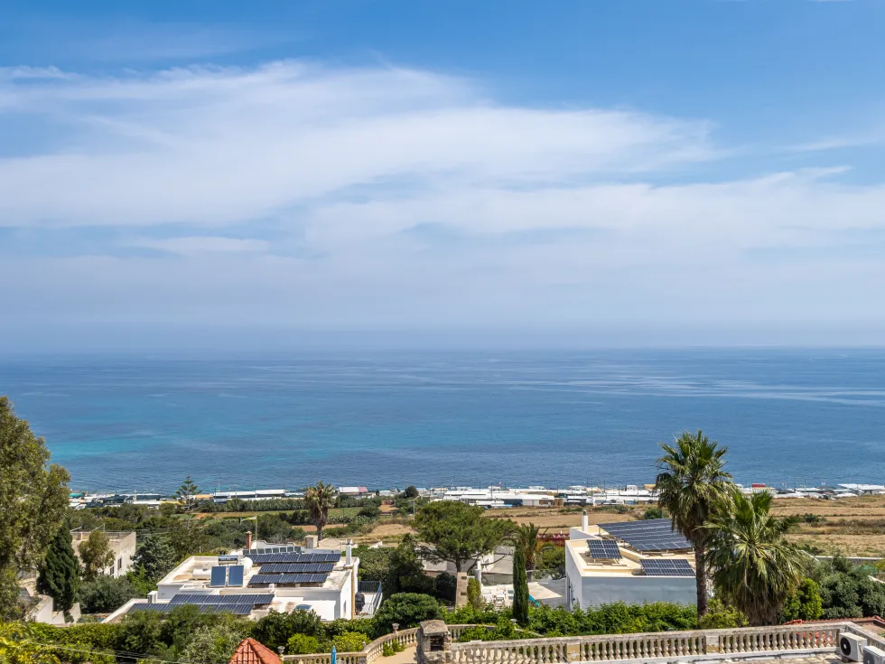 6 bed Villa For Sale in Madliena, Madliena - thumb 1