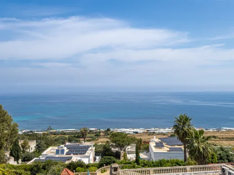 6 bed Villa For Sale in Madliena, Madliena - thumb 1