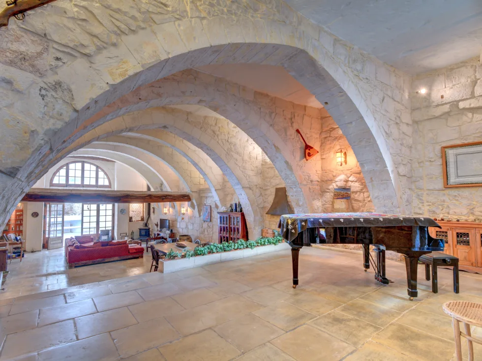 4 bed House of Character For Sale in Qormi, Qormi - thumb 3