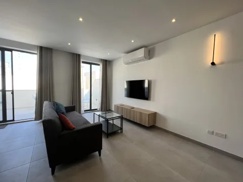2 bed Penthouse For Rent in Sliema, Sliema - thumb 4