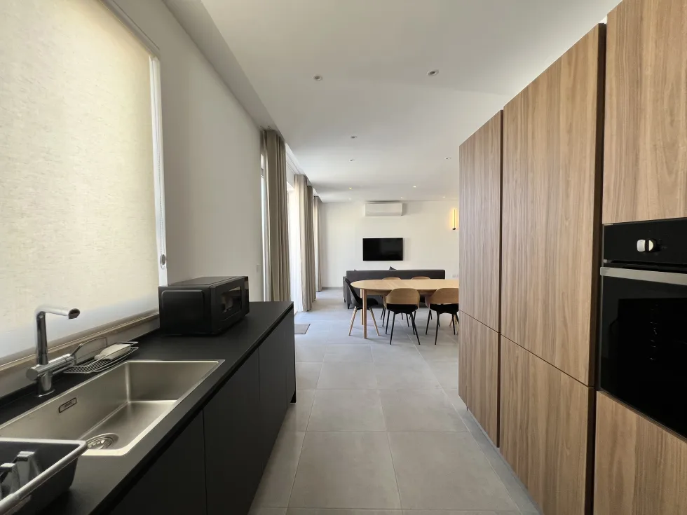 2 bed Penthouse For Rent in Sliema, Sliema - thumb 6