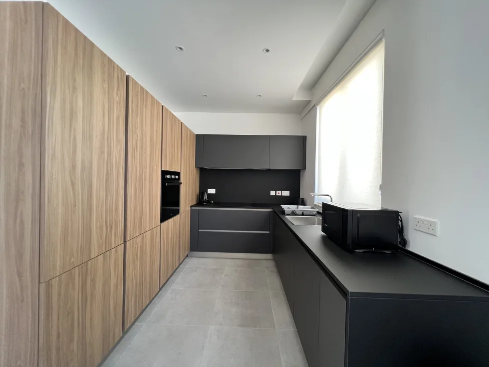 2 bed Penthouse For Rent in Sliema, Sliema - thumb 7