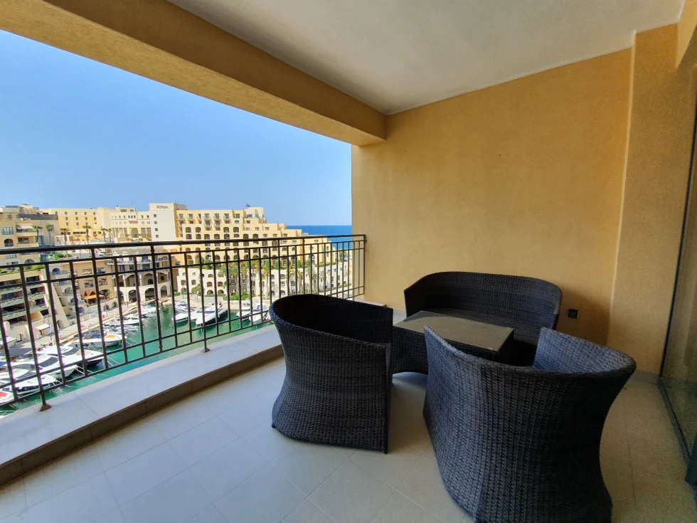 3 bed Apartment For Rent in St Julian's, St Julian's - thumb 2