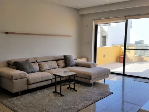 3 bed Penthouse For Rent in Bahar ic-Caghaq, Bahar ic-Caghaq - thumb 2