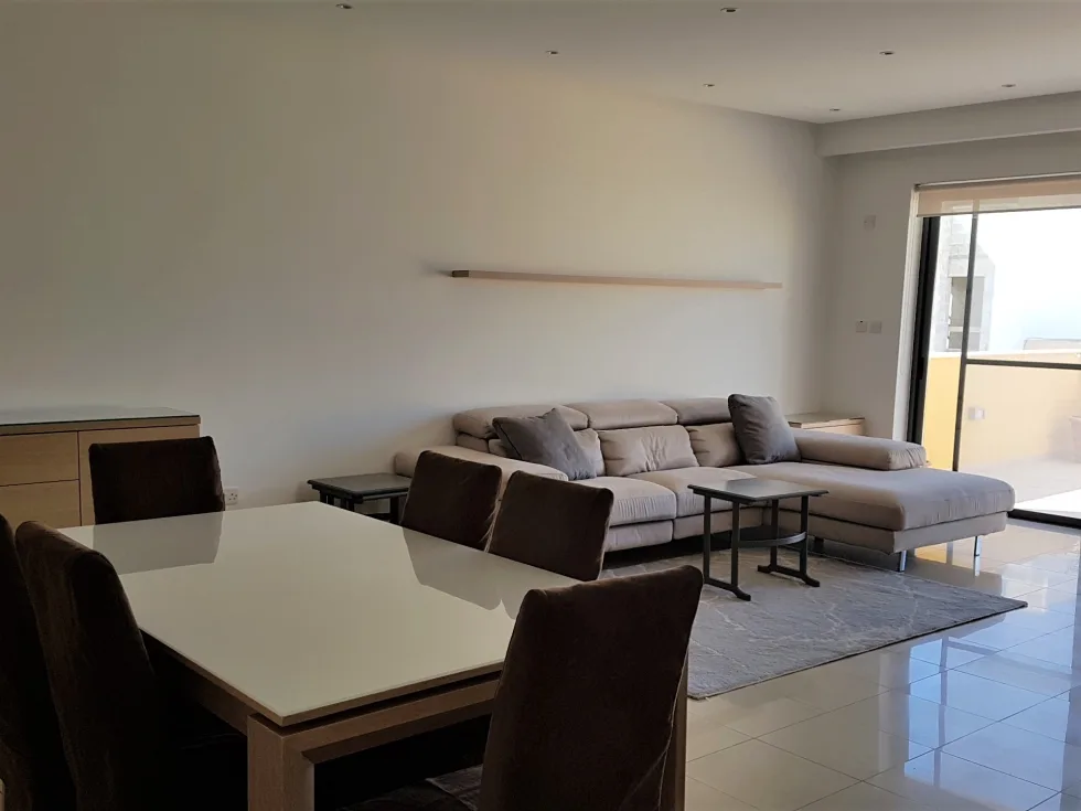 3 bed Penthouse For Rent in Bahar ic-Caghaq, Bahar ic-Caghaq - thumb 5