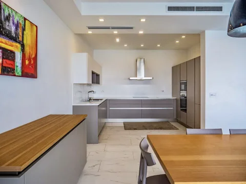 3 bed Apartment For Rent in Sliema, Sliema - thumb 7