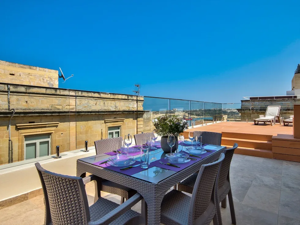 3 bed Penthouse For Rent in Valletta, Valletta - thumb 3