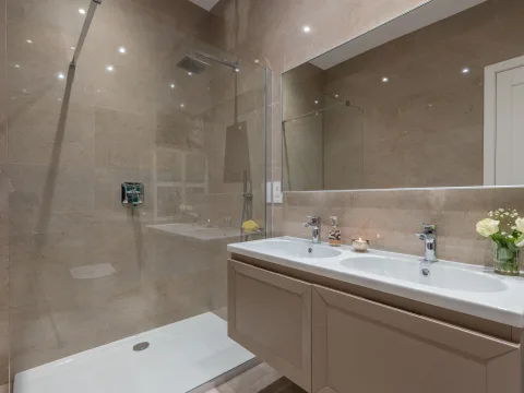 2 bed Apartment For Rent in Sliema, Sliema - thumb 17