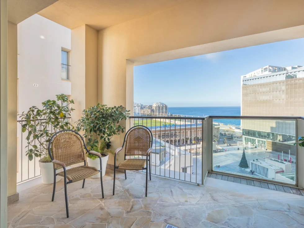 2 bed Apartment For Rent in Sliema, Sliema - thumb 2