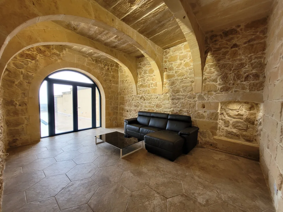 4 bed Farmhouse For Rent in Zebbug, Gozo, Zebbug, Gozo - thumb 6