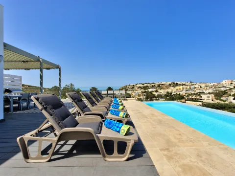 4 bed Villa For Rent in Mellieha, Mellieha - thumb 2