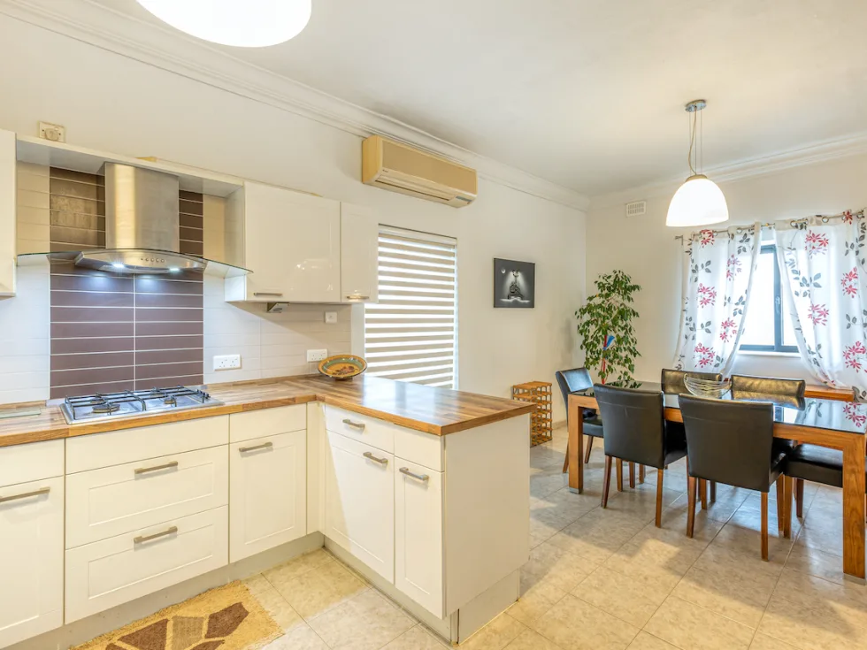 3 bed Apartment For Rent in Pembroke, Pembroke - thumb 10