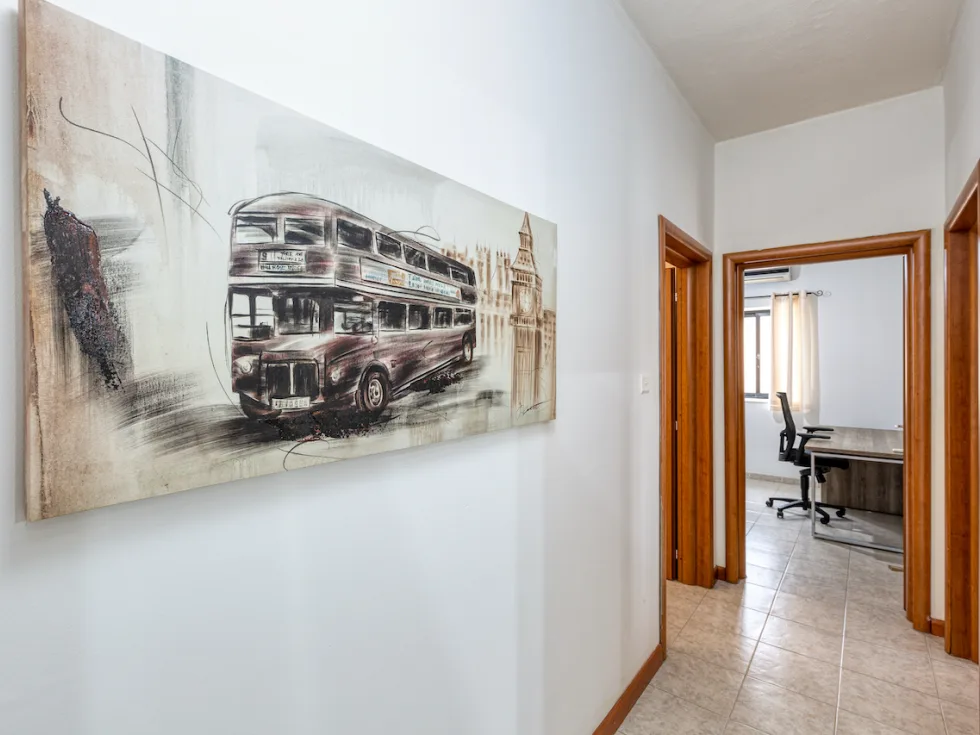 3 bed Apartment For Rent in Pembroke, Pembroke - thumb 11