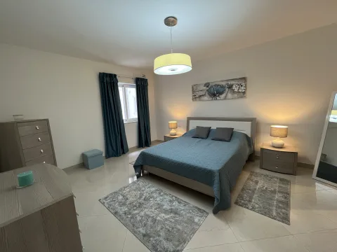 3 bed Apartment For Rent in Sliema, Sliema - thumb 4