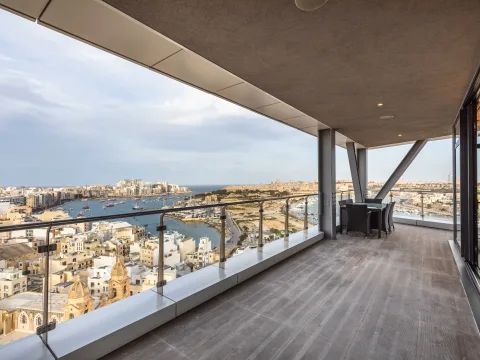 3 bed Apartment For Sale in Gzira, Gzira - thumb 1