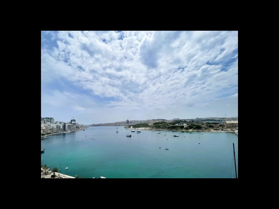 3 bed Penthouse For Rent in Sliema, Sliema - thumb 1