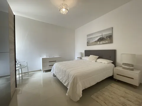 3 bed Penthouse For Rent in Sliema, Sliema - thumb 10